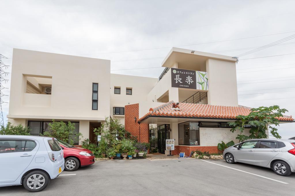 Kariyushi Condominium Ocean Hills Chouraku Stay Kin Екстериор снимка